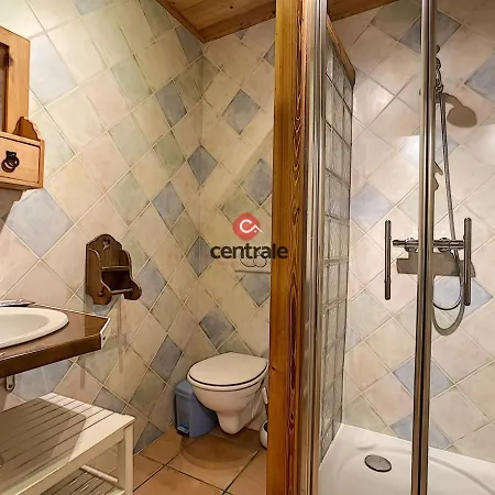 Apartment Les Gets, 5 Pieces, 8 Personnes - Fr-1-454-48